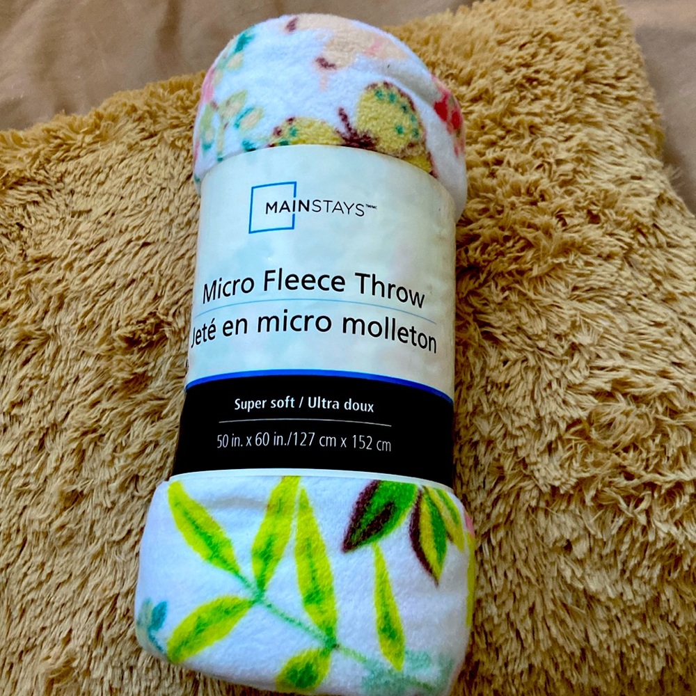🆕 Fleece throw